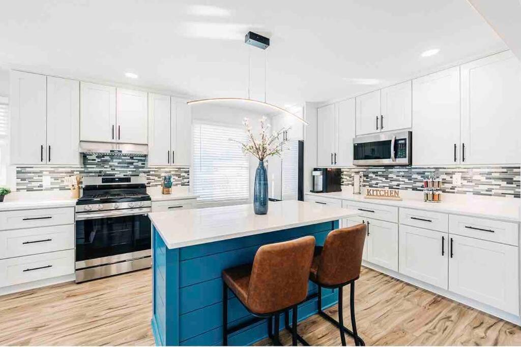 Beautiful Luxury Home Freshly Renovated With Big Yard, Seating & Grill Pad Cottage Grove Экстерьер фото